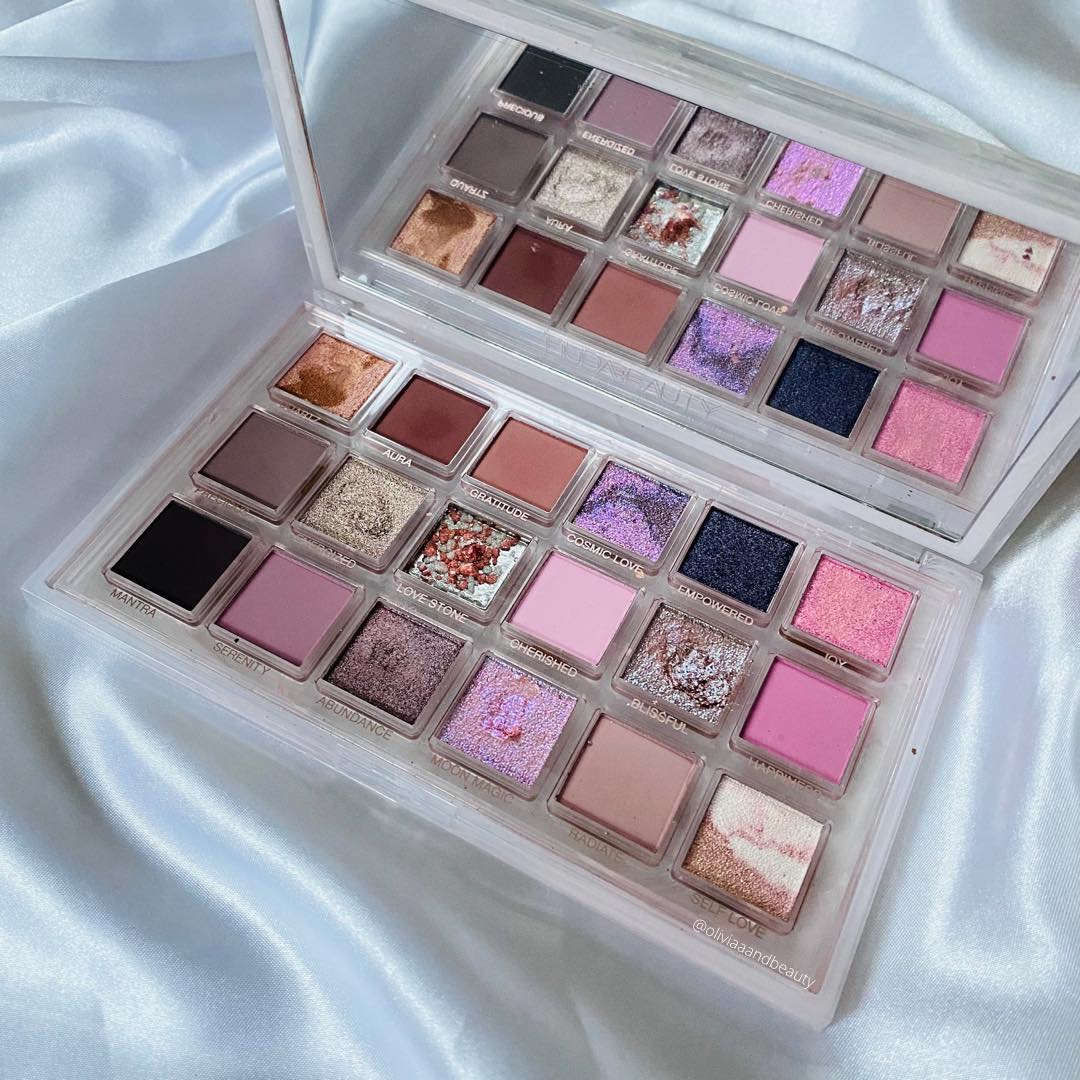 Huda Rose Quartz eye shadow palette