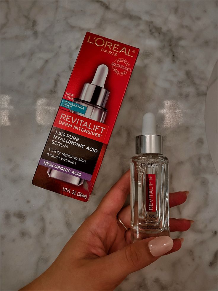 L'Oréal Paris Revitalift Serum Duo – 10% Glycolic Acid Serum & 1.5% Hyaluronic Acid Serum | 2-Piece Skincare Set