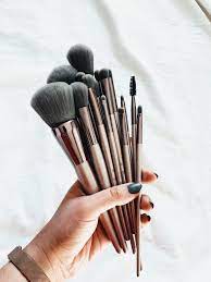 BH cosmetics lavish elegance brush set