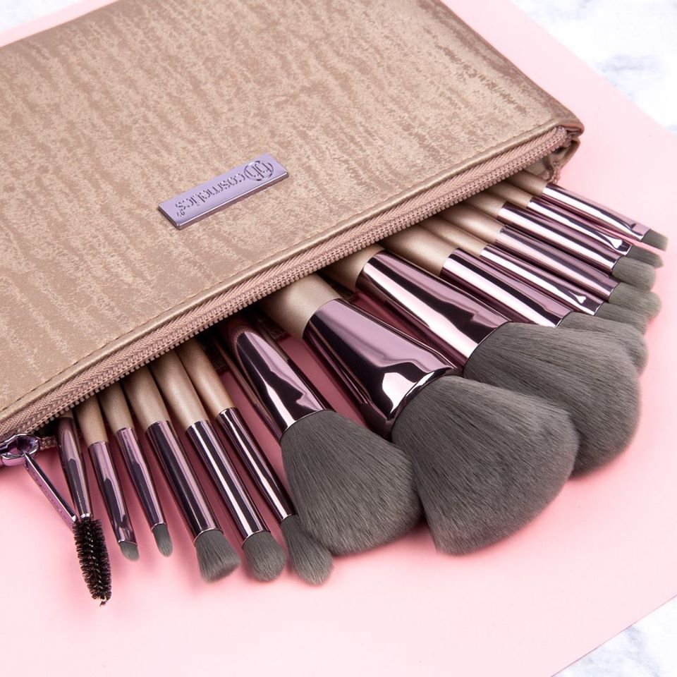 BH cosmetics lavish elegance brush set