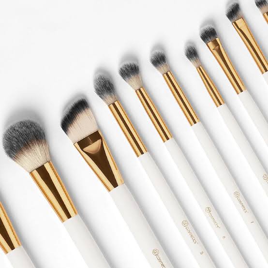 BH COSMETICS STUDDED ELEGANCE 12 PIECE BRUSH SET