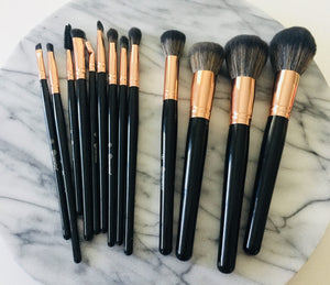 BH cosmetics black signature brush set