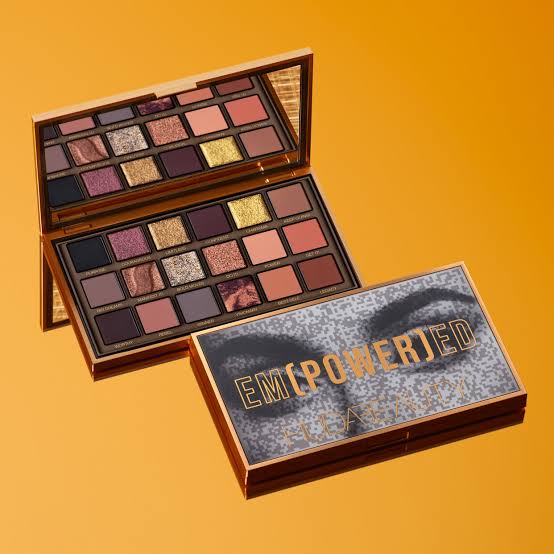 Huda beauty empowered eyeshadow palette